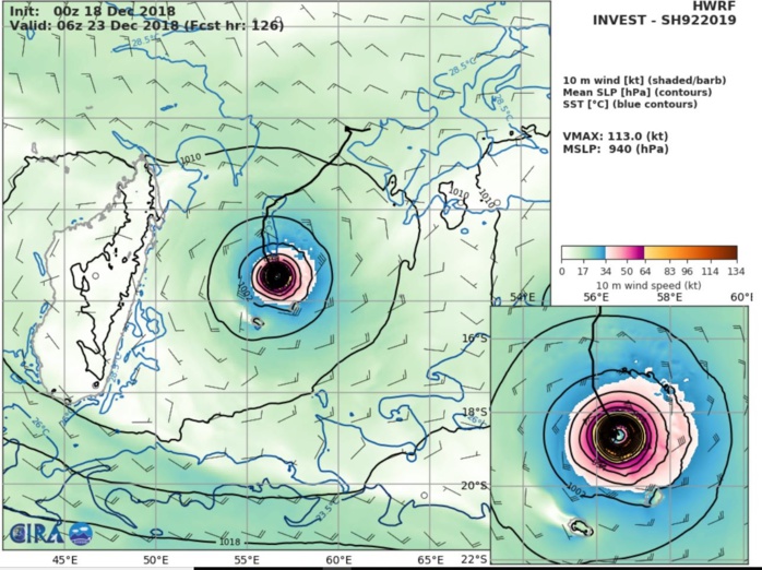 Solution du modèle HWRF de 10h ce matin. L'échéance est à 126heures soit Dimanche en fin de matinée. C'est encore loin: il faut donc certes prendre note de cette simulation mais garder en tête qu'elle est susceptible d'évoluer plus ou moins.