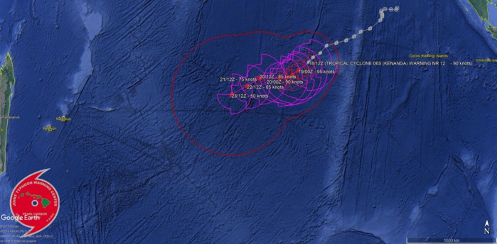 A 16h le cyclone était localisé à 2220km de Rodrigues. Dans 5 jours il pourrait se trouver à 1350km à l'est de Rodrigues en cours d'affaiblissement en simple tempête modérée.