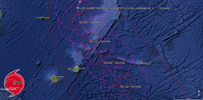 Cliquez sur l'image.Pas de changement au niveau de la trajectoire prévue par le JTWC.