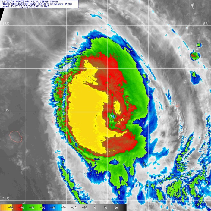 CILIDA capturé par un satellite de la défense US à 0519. En jaune les pluies et rafales cycloniques qui épargnent de justesse Maurice. CILIDA capturé par un satellite de la défense US à 0519. En jaune les pluies et rafales cycloniques qui épargnent de justesse Maurice.