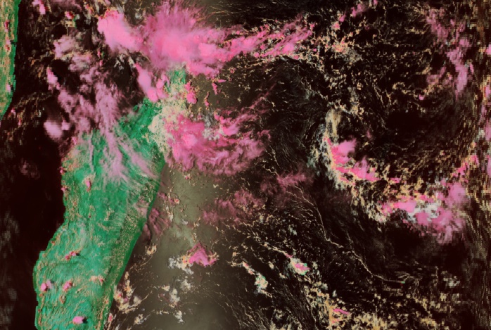 Même fauche que la précédente mais avec une vue plus large centrée sur la zone. Même fauche que la précédente mais avec une vue plus large centrée sur la zone.