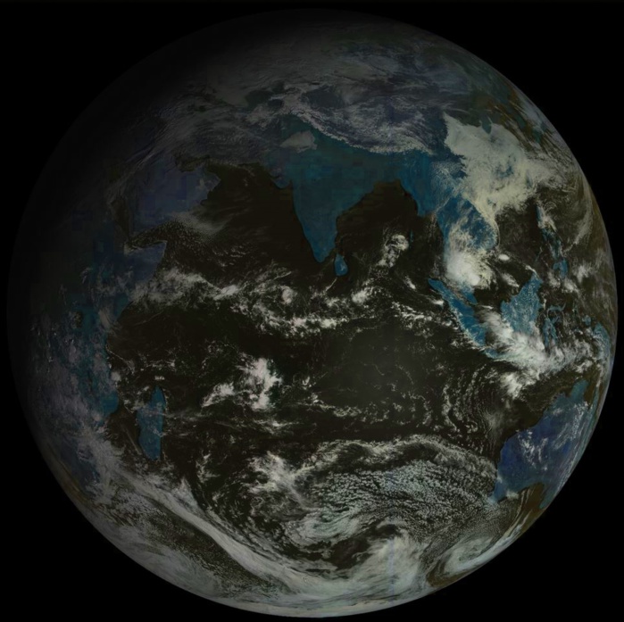 Prise de vue de l'ensemble de l'océan indien par le satellite géostationnaire russe ce matin à 09h.