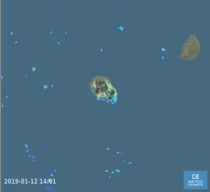 14h01: radars de Météo France Réunion.