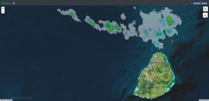 12h05.Image radar depuis le Colorado/Réunion. Les averses se trouvent toutes proches de Maurice. Crédit: https://www.meteoi.re/ 12h05.Image radar depuis le Colorado/Réunion. Les averses se trouvent toutes proches de Maurice. Crédit: https://www.meteoi.re/