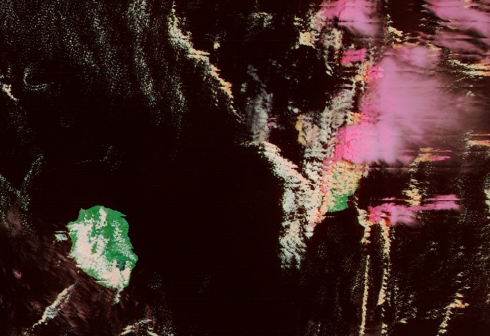 Noaa20 à 14h18. Les nuages orageux touchent le nord de Maurice. Noaa20 à 14h18. Les nuages orageux touchent le nord de Maurice.