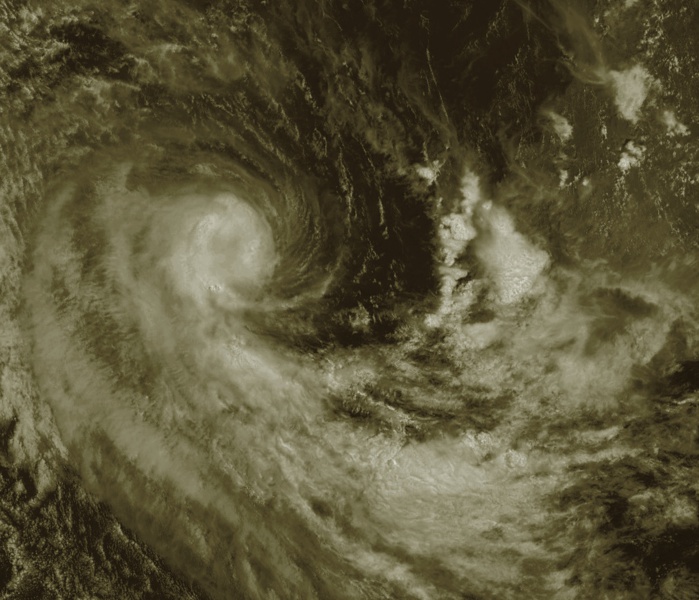 Photo satellite de midi: Météosat, que j'ai travailleé. ABanks. Le centre est assez net.