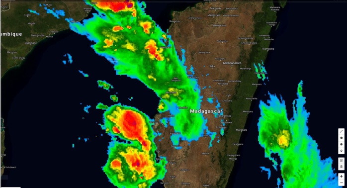 Satellite à 06h Mada. Les régions ouest et sud ouest sont touchées.
