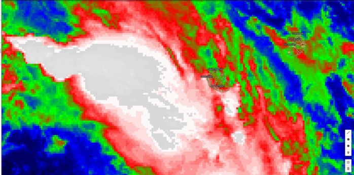 22h: en blanc et gris les nuages les plus actifs. 22h: en blanc et gris les nuages les plus actifs.