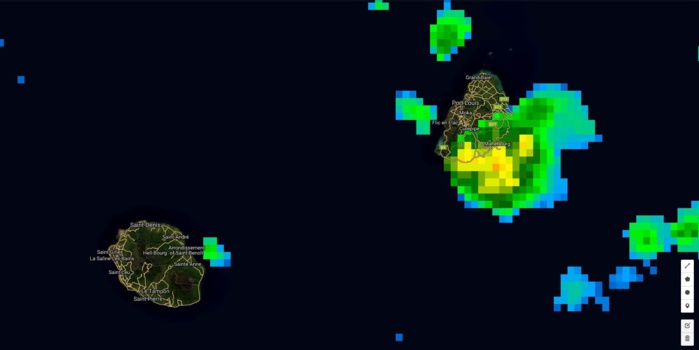 Satellite à 01h du matin.
