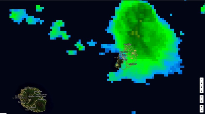 Image satellite de 10h. Image satellite de 10h.