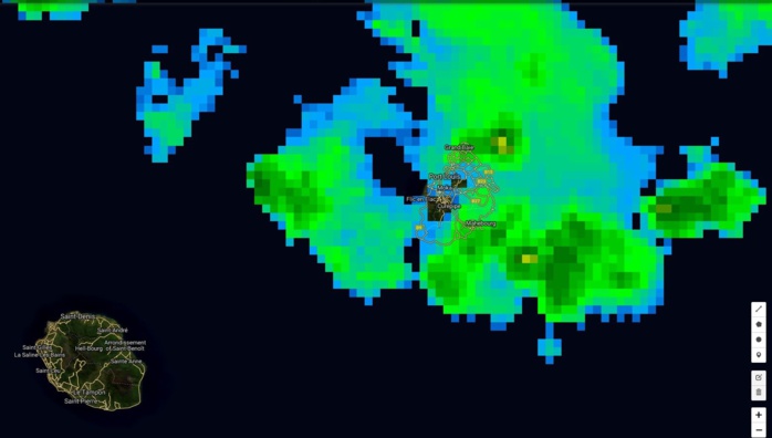Photo satellite de 13h. Photo satellite de 13h.
