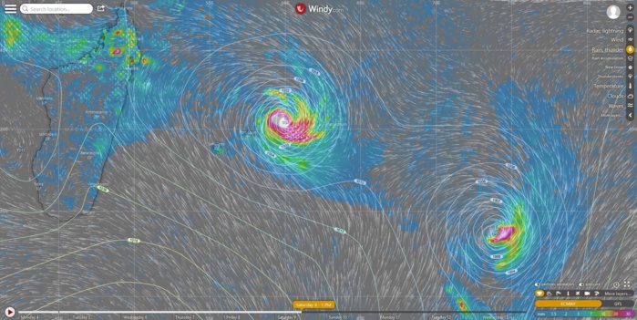 Simulation du modèle européen pour le Samedi 9 Février à la mi journée. Un système puissant mais compacte simulé entre Maurice et Rodrigues. Attention échéance encore lointaine. Fortes incertitudes. Simulation du modèle européen pour le Samedi 9 Février à la mi journée. Un système puissant mais compacte simulé entre Maurice et Rodrigues. Attention échéance encore lointaine. Fortes incertitudes.
