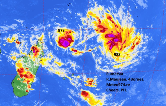 Météosat 8 à 19h. Raoul Maujean. Météosat 8 à 19h. Raoul Maujean.