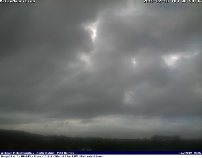 Ciel du Petit Raffray/Maurice ce matin à 09h. Crédit image: http://www.meteomauritius.altervista.org