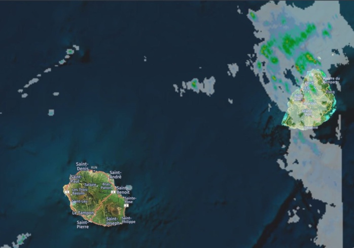 Radars de Météo France/Réunion à 11h43. Crédit image: https://www.meteoi.re/