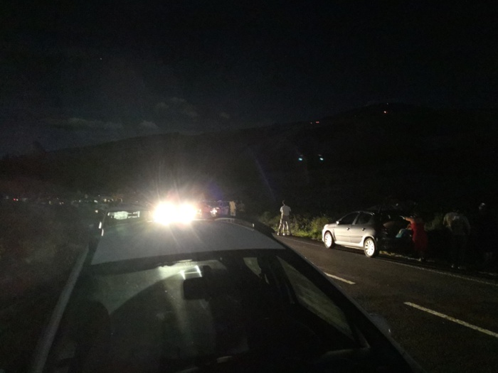 Piton de la fournaise: éruption terminée hier soir à 22h, j'ai vu du monde et la lave au loin, superbe ciel
