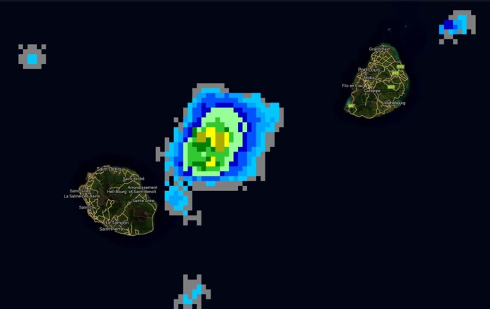 Satellite 22h30. Satellite 22h30.