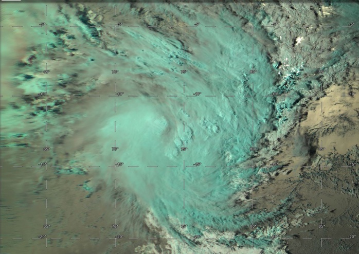Tempête tropicale modérée HALEH(17S) vue par satellite à 15h.