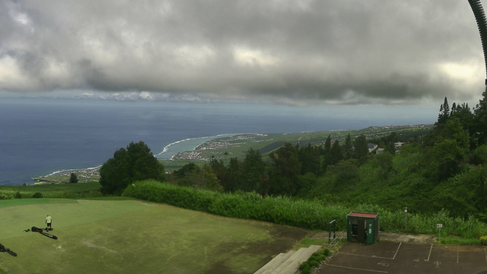 Webcam des Colimaçons à 800m d'altitude. Vue sur les plages de la Saline et de l'Ermitage à 11heures. http://www.meteo-reunion.com/