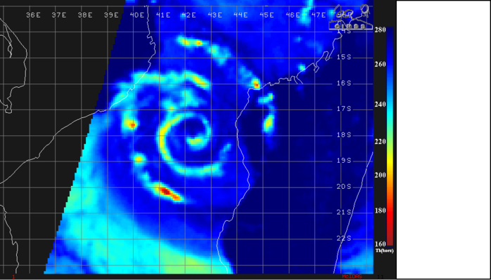 0035UTC SOME DRY AIR WRAPPING IN THE CIRCULATION 0035UTC SOME DRY AIR WRAPPING IN THE CIRCULATION