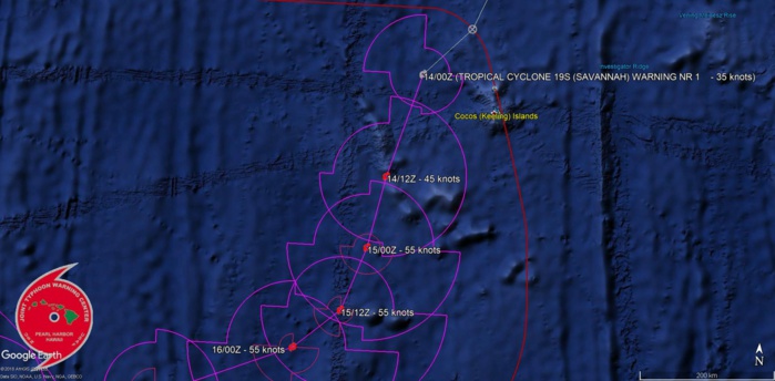 SAVANNAH(19S) tracking approx 110km to the Cocos islands. SAVANNAH(19S) tracking approx 110km to the Cocos islands.
