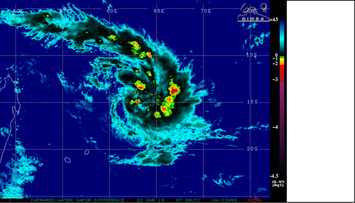 07UTC. LARGE SYSTEM SLOWLY INTENSIFYING UP TO NOW