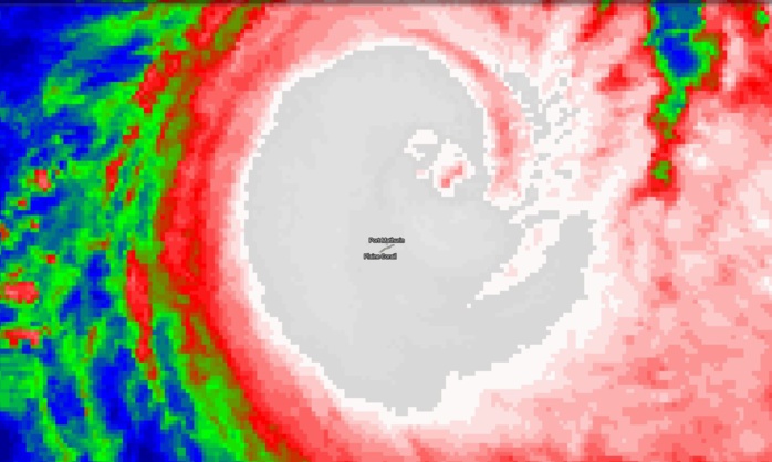 Rodrigues dans son malheur pourrait malgré tout éviter le pire de justesse, JOANINHA à 90km de l'île à 5heures ce matin Rodrigues dans son malheur pourrait malgré tout éviter le pire de justesse, JOANINHA à 90km de l'île à 5heures ce matin