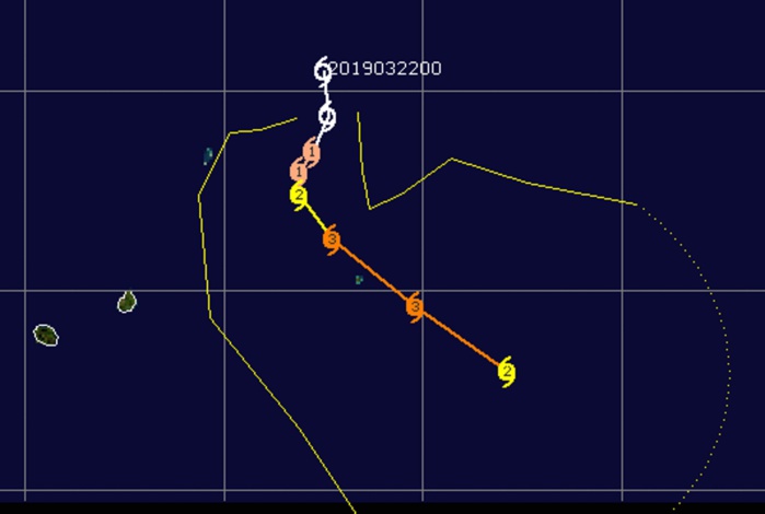 Prévi N1 établie par le Joint Typhoon Warning Center 4 jours avant le passage effectif au plus près de Rodrigues. Prévi N1 établie par le Joint Typhoon Warning Center 4 jours avant le passage effectif au plus près de Rodrigues.