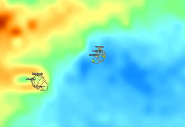 La masse d'air s'assèche(bleu) temporairement par l'est dans la région des Iles Soeurs.
