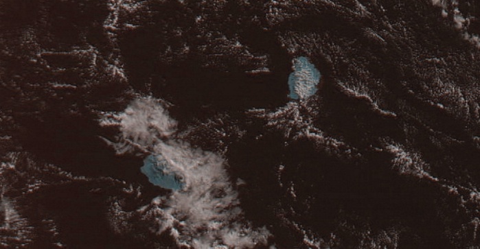 Le satellite Meteor à 8h26 ce matin. On voit bien les nuages qui ont apporté quelques averses sur l'est et le nord de la Réunion. Image MAUFOX que j'ai travaillée un peu. Le satellite Meteor à 8h26 ce matin. On voit bien les nuages qui ont apporté quelques averses sur l'est et le nord de la Réunion. Image MAUFOX que j'ai travaillée un peu.