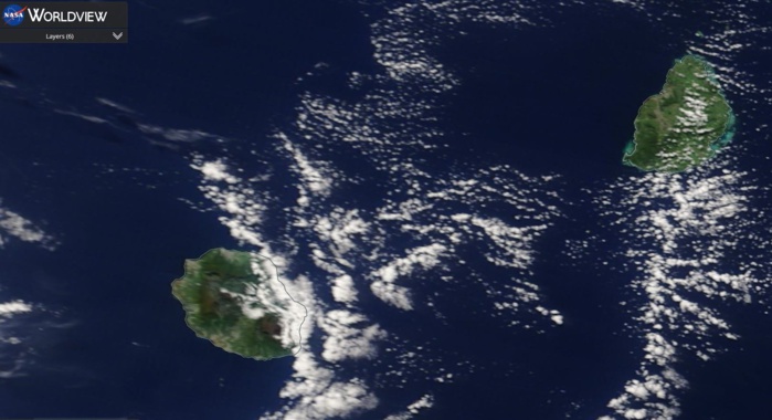 La REUNION et MAURICE vues par le satellite Terra ce matin à 10heures. La REUNION et MAURICE vues par le satellite Terra ce matin à 10heures.