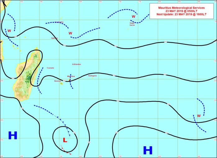 Analyse en surface ce matin à 4heures. Les vents sont faibles sur notre région. MMS/Vacoas. Analyse en surface ce matin à 4heures. Les vents sont faibles sur notre région. MMS/Vacoas.