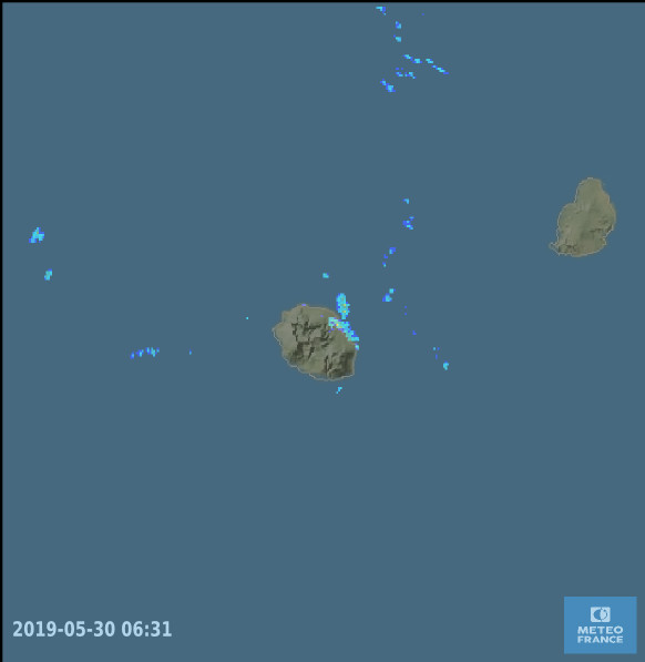06h31: les échos de pluie vers Saint Benoit sont bien notés sur le radar de Météo France 06h31: les échos de pluie vers Saint Benoit sont bien notés sur le radar de Météo France
