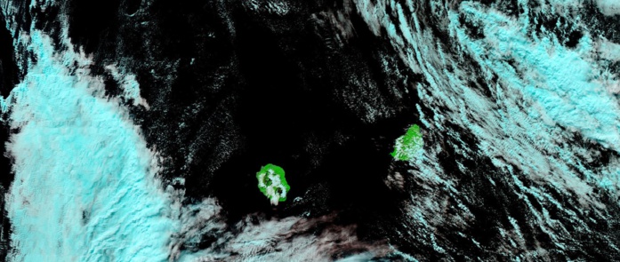 Noaa 20 à 13h48. Averses en mer au nord-est de MAURICE et à l'ouest de la REUNION. NASA US