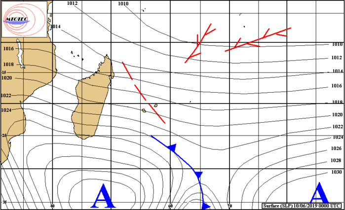 Analyse de la situation de surface tôt ce matin. Anticyclone(1036hpa) au sud sud-ouest des Mascareignes. MTOTEC Analyse de la situation de surface tôt ce matin. Anticyclone(1036hpa) au sud sud-ouest des Mascareignes. MTOTEC