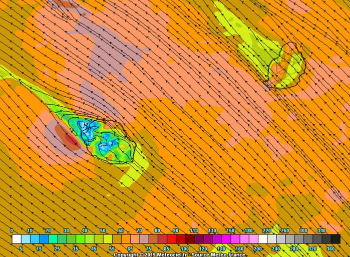 Simulation du modèle Arome pour la matinée de Mardi montrant les rafales de sud-est arrivant sur la zone de MAURICE. METEO FRANCE