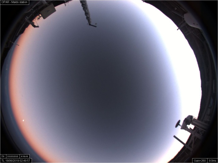 6h49: le ciel du Maïdo ce matin. METEO REUNION