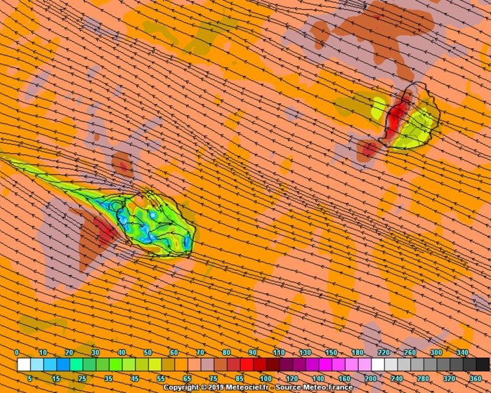 Simulation d'Arome pour Jeudi fin d'après midi. En rouge sont les régions les plus exposées aux vents les plus forts. METEO FRANCE