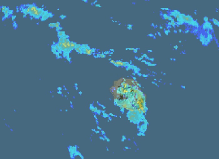 10h16: les radars montrent qu'une large partie de l'île est sous les averses qui sont localement soutenues. METEO FRANCE