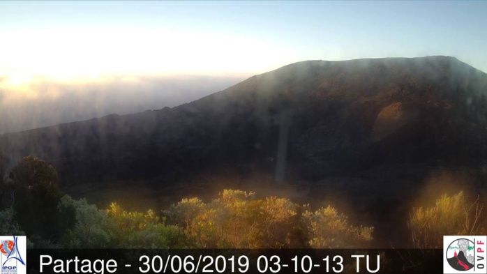 7h10: toujours aussi chanceux de pouvoir apprécier un tel spectacle. METEO REUNION 7h10: toujours aussi chanceux de pouvoir apprécier un tel spectacle. METEO REUNION