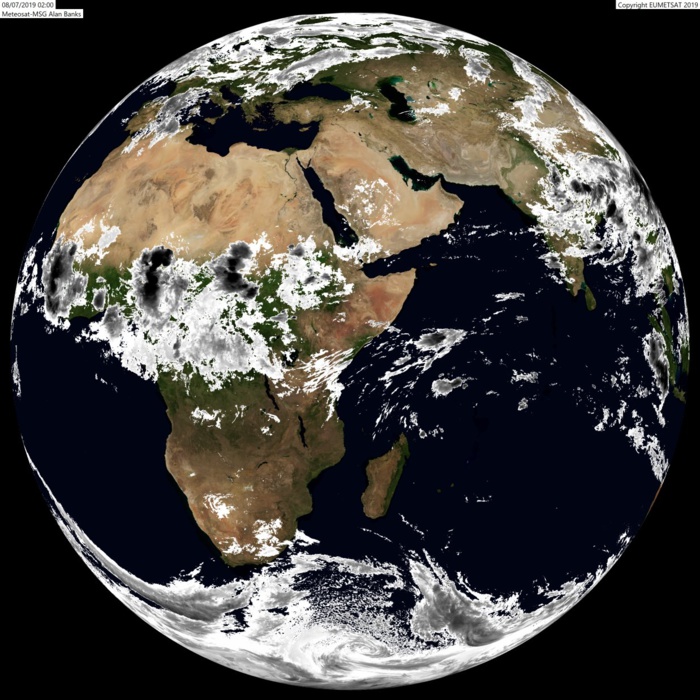 Globe Météosat à 06heures. La zone des Mascareignes est dénuée de nuages actifs. ABANKS Globe Météosat à 06heures. La zone des Mascareignes est dénuée de nuages actifs. ABANKS