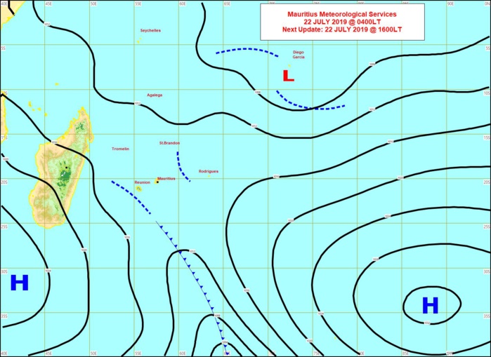 Analyse de surface ce matin: le système frontal est actuellement proche de la REUNION. Il va toucher MAURICE de façon atténuée puis sera suivi par de l'air frais avec un renforcement des vents. MMS Analyse de surface ce matin: le système frontal est actuellement proche de la REUNION. Il va toucher MAURICE de façon atténuée puis sera suivi par de l'air frais avec un renforcement des vents. MMS