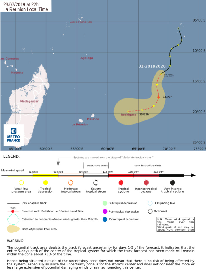 Trajectoire et intensité prévues par le CMRS ce Mardi à 22heures.