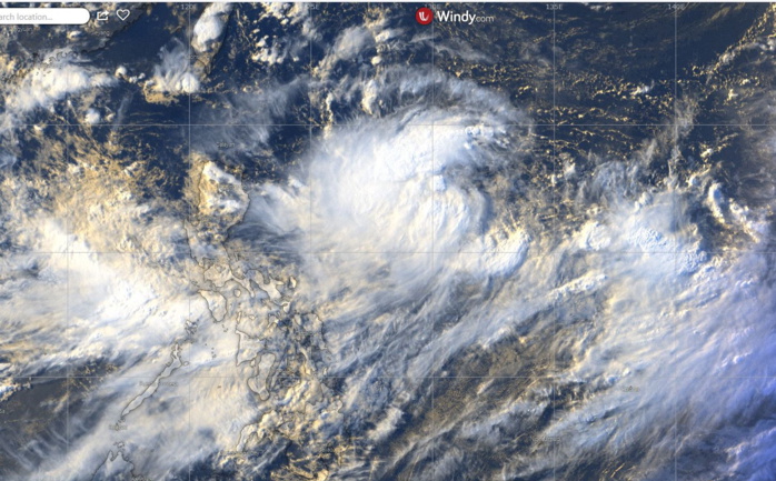04/0830UTC: TD 10W GRADUALLY GETTING BETTER ORGANIZED TO THE EAST OF LUZON
