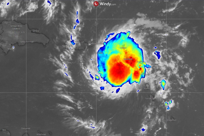 10h/Mascareignes. La tempête quitte l'arc antillais et se rapproche de PUERTO RICO 10h/Mascareignes. La tempête quitte l'arc antillais et se rapproche de PUERTO RICO