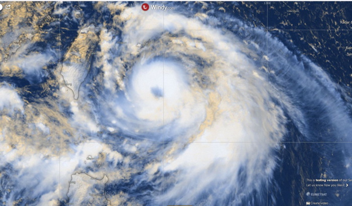 15W. 04/0330UTC 15W. 04/0330UTC