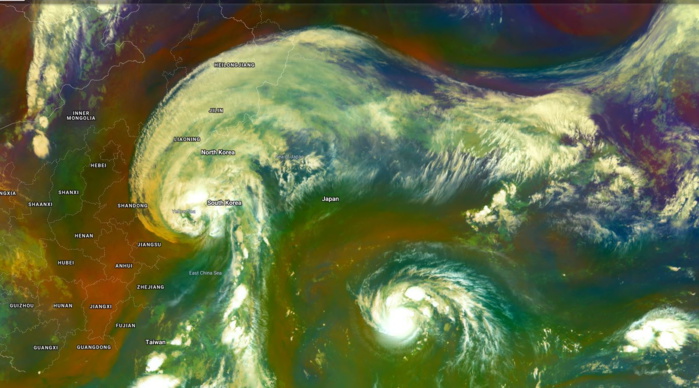 15W & 14W: 06/2130UTC. IMPRESSIVE POLEWARD OUTFLOW FOR 15W