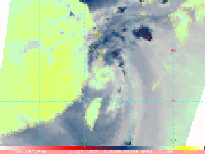 01/0121UTC: EXPOSED CENTER. CYCLONE LOSING ORGANIZATION.