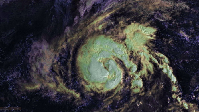 18/00UTC. FY2G. AB/PH