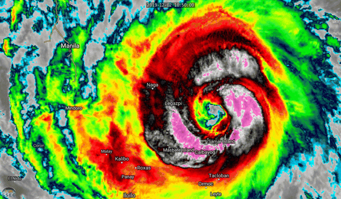 Powerful Typhoon Kammuri(29W), cat 4, tracking almost over Legazpi shortly
